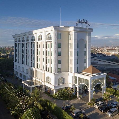 Horison Ciledug Jakarta Buitenkant foto