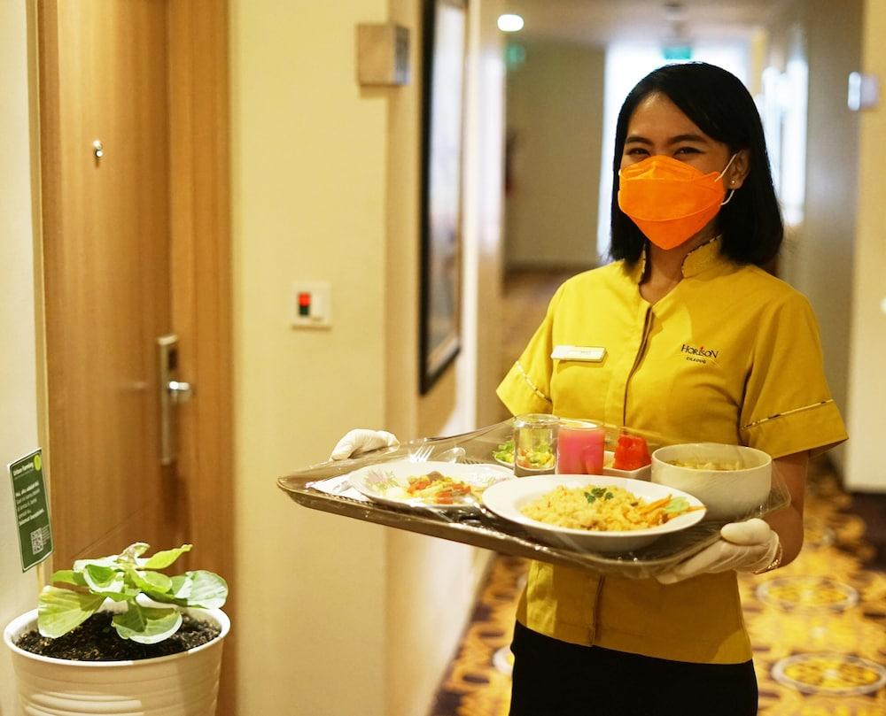 Horison Ciledug Jakarta Buitenkant foto