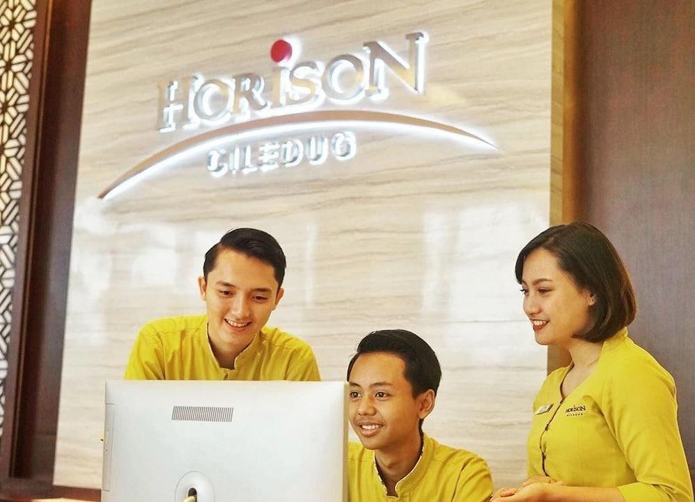 Horison Ciledug Jakarta Buitenkant foto